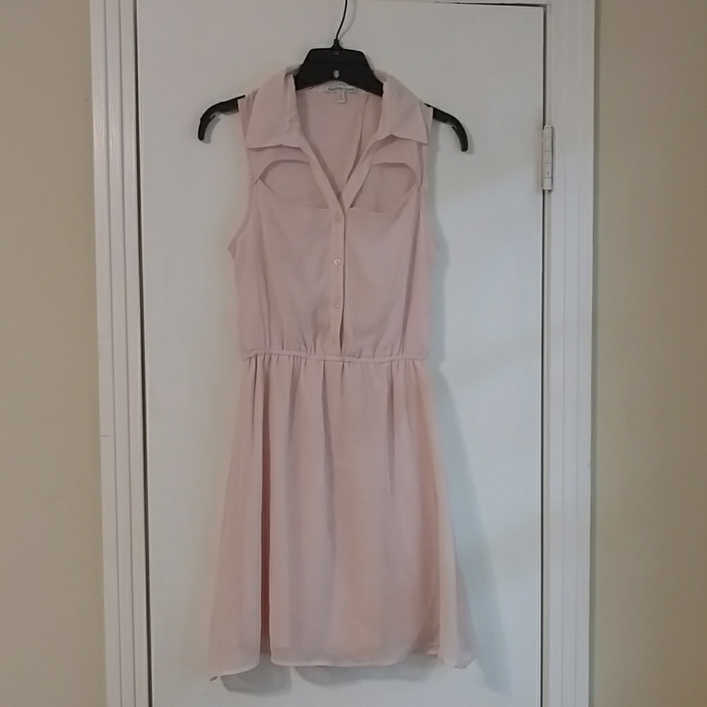 Light pink dress - open back, with collar